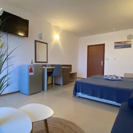 Esperanto 402 Large Sunny Apartman *