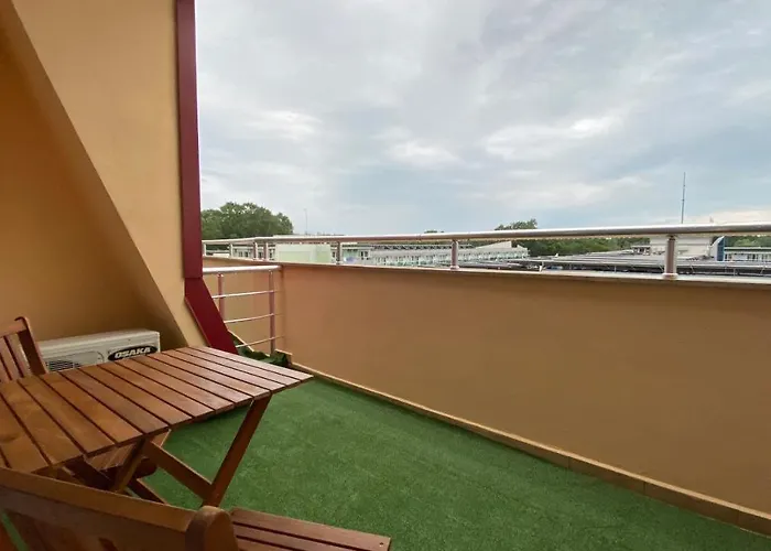 Apartman Esperanto 402 Large Sunny